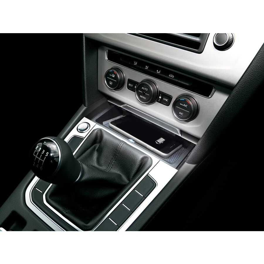 Caricabatterie Wireless Auto 15W – Supporto Telefono A Ricarica Rapida, Protezioni Multiple, Antiscivolo, Pannello Console Centrale