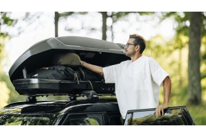 Più spazio per i tuoi viaggi: guida pratica alla scelta e al montaggio del box tetto